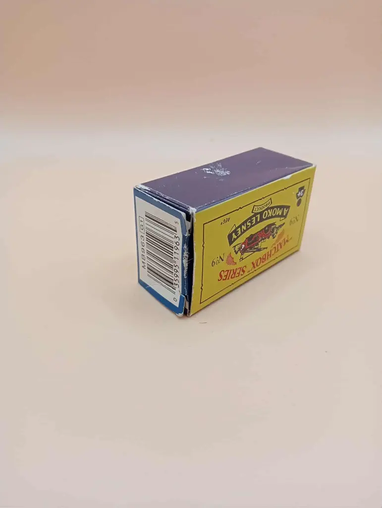 Matchbox reproduction – Camion de pompiers n°9 avec boîte style Moko Lesney
