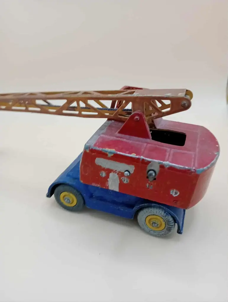 Dinky Supertoys n°971 – Coles Mobile Crane – grue mobile vintage années 50/60.