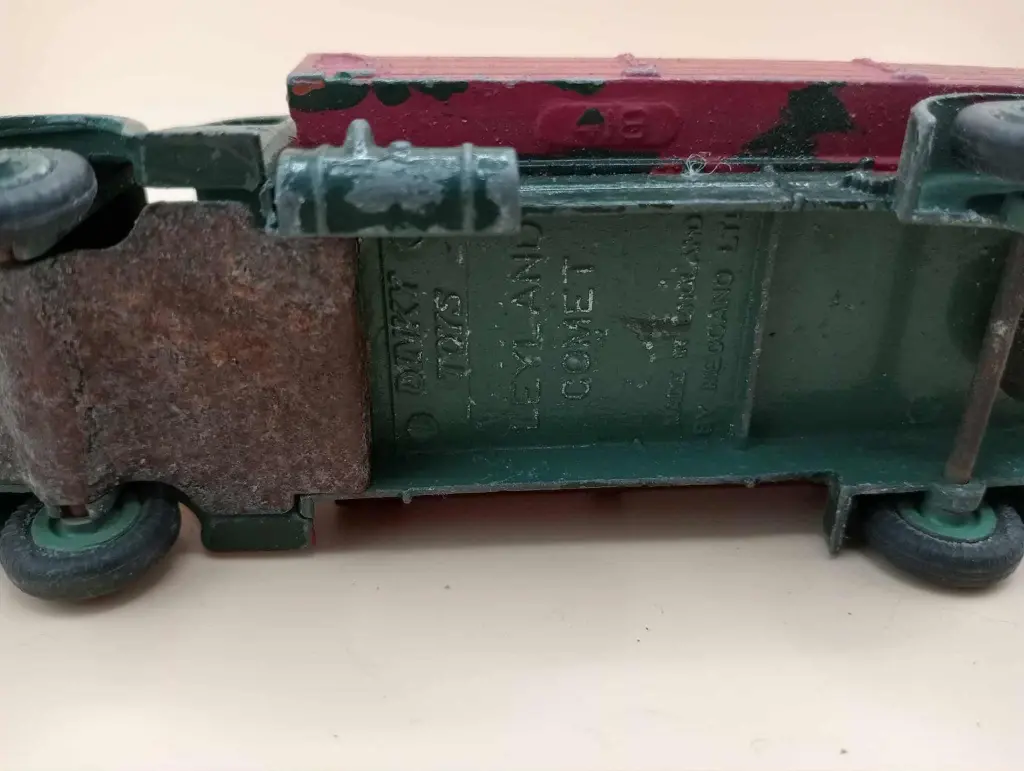 Dinky Toys Leyland Comet – Camion miniature vintage (1948–1954)