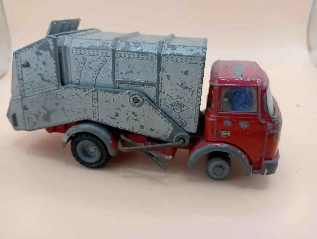 France Jouet (FJ) – Camion Berliet GAK – Jouet ancien en métal – Années 60