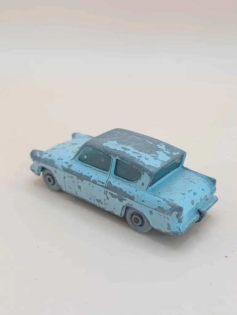 Matchbox Lesney n°7 – Ford Anglia