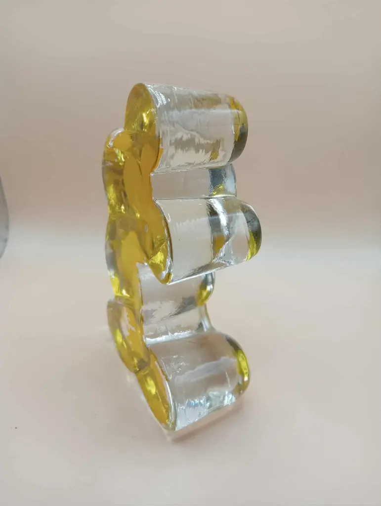 Mickey Mouse vintage – figurine décorative translucide jaune (années 70/80)
