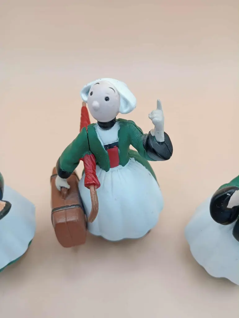 Lot de 3 figurines Bécassine – Plastoy