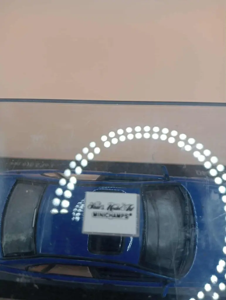 Volvo S40 – Minichamps – échelle 1/43 – édition limitée 1 of 2016 pcs – boîte d’origine