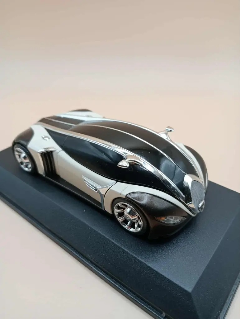 Peugeot 4002 Concept – 2003 – échelle 1/43 – miniature de collection
