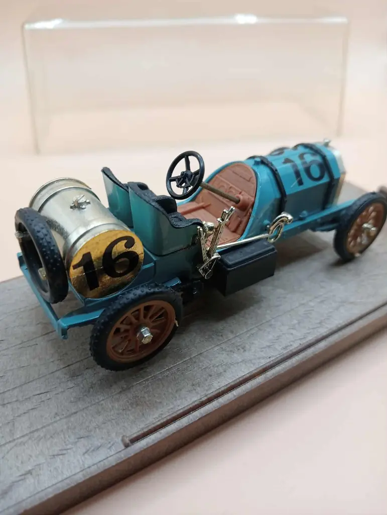 Locomobile “Old 16” – 1906 – Brumm – échelle 1/43