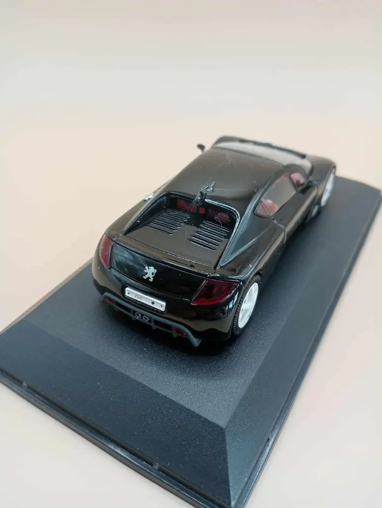 Peugeot RC♠ Concept – 2002 – échelle 1/43 – miniature de collection