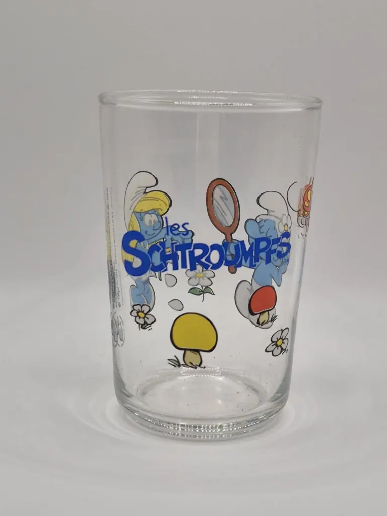 Verre Schtroumpfs Amora – Schtroumpf coquet & Schtroumpfette – illustration officielle Peyo 2010 IMPS