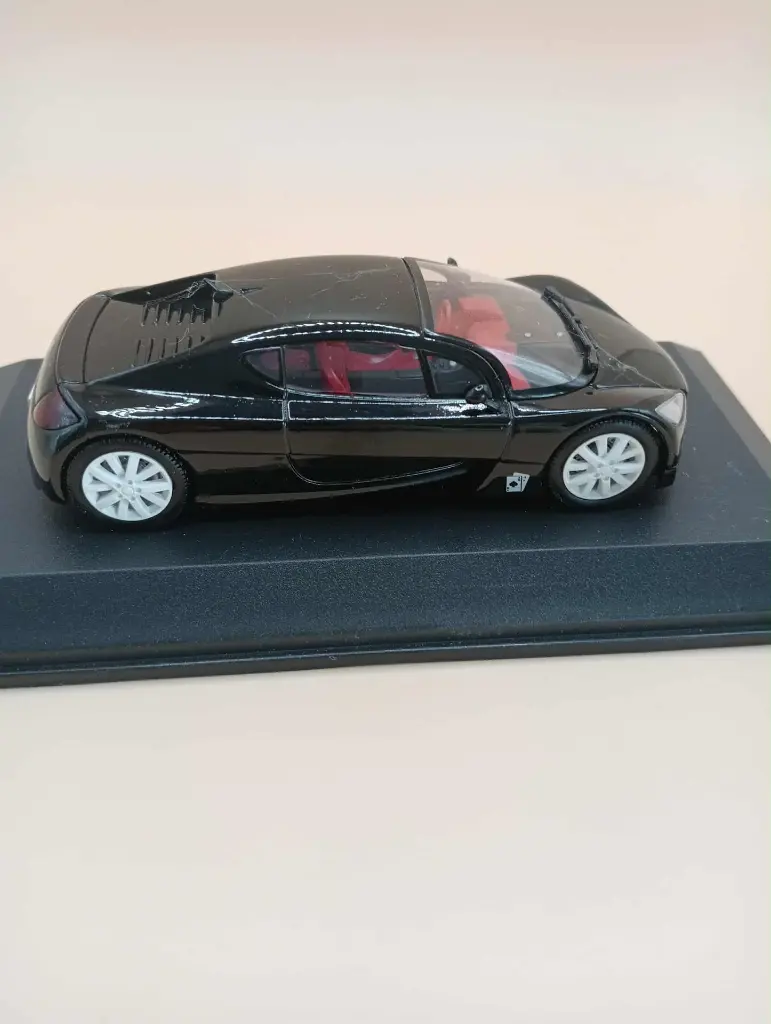 Peugeot RC♠ Concept – 2002 – échelle 1/43 – miniature de collection