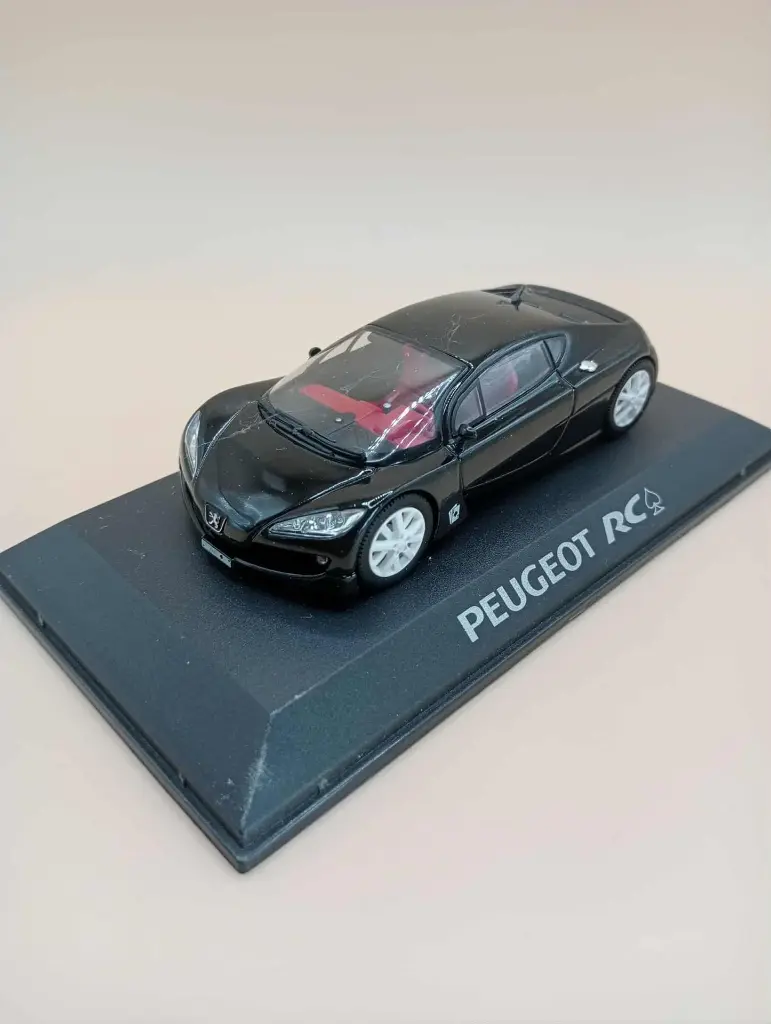 Peugeot RC♠ Concept – 2002 – échelle 1/43 – miniature de collection