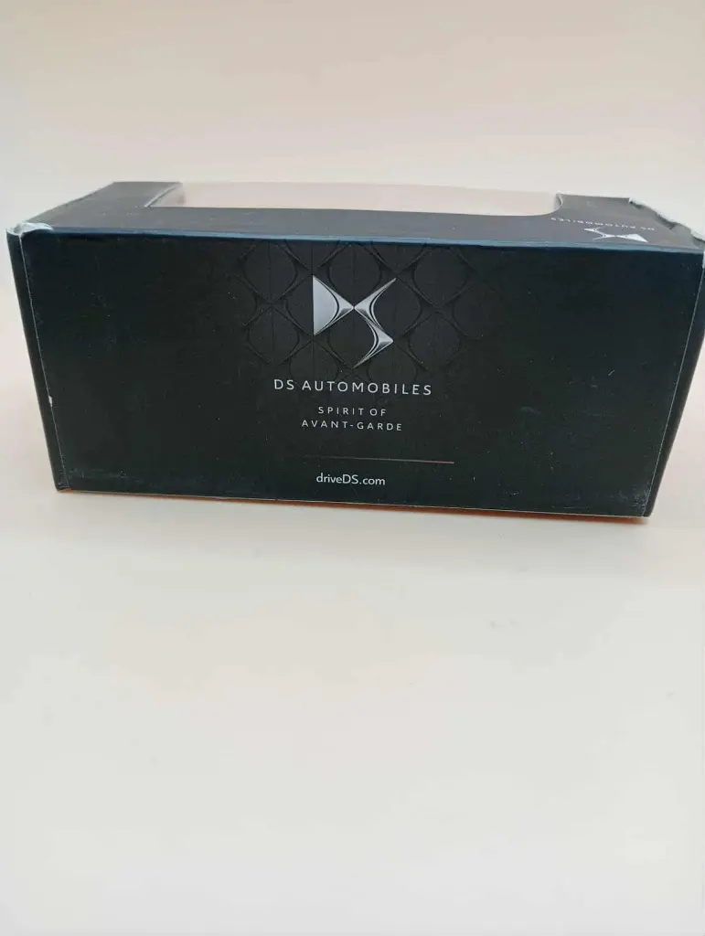 Miniature DS 3 Cabrio 1/64 – Collection DS