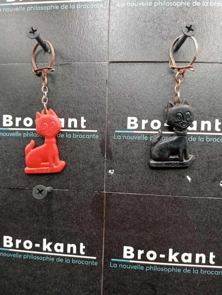 Porte-clés publicitaires vintage FIDO – Chats rouge & noir – Années 60