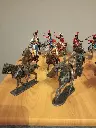Lot de 12 cavaliers vintage – 8 Starlux + 4 non identifiés – Soldats de plomb – Époques mixtes – État d’origine