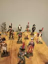 Lot de 25 soldats de plomb – Majorité Starlux – Figurines militaires vintage – Quelques non identifiés – État d’origine