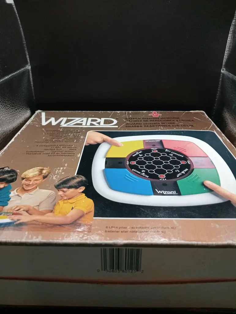 Jeu électronique WIZARD – Mémoire et logique – Vintage complet