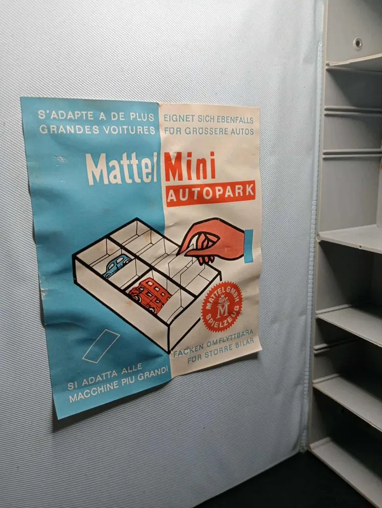 Classeur Mattel Miniature Car Collectors 12 voitures (1966)