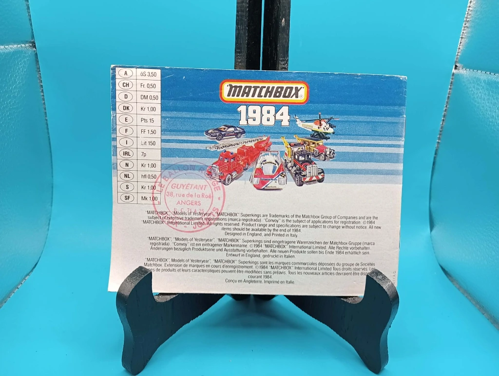 Catalogue Matchbox 1984 – jouets vintage, bolides et hélicoptères de collection