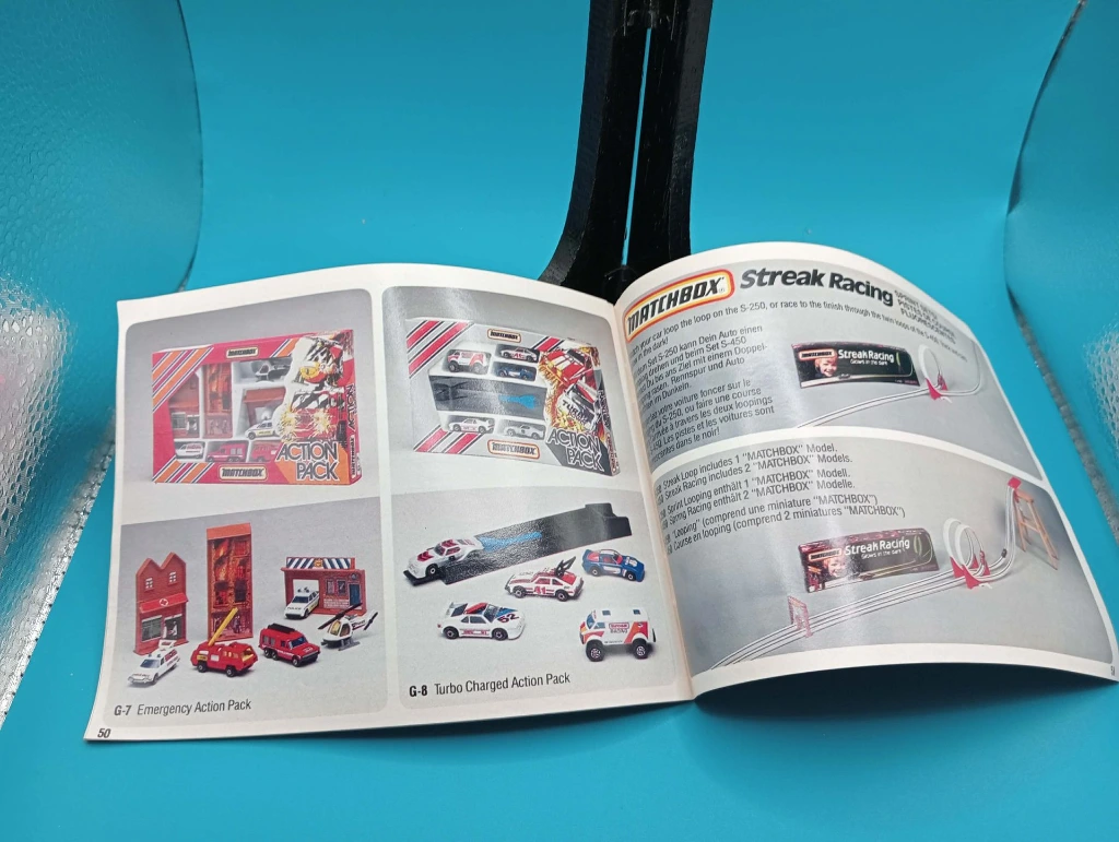 Catalogue Matchbox 1984 – jouets vintage, bolides et hélicoptères de collection