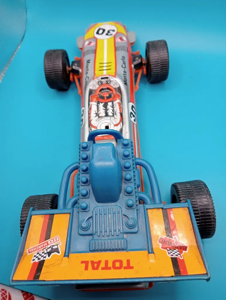 Voiture de course vintage Monte-Carlo n°30 – Jouet rétro sans pilote et sans vitre