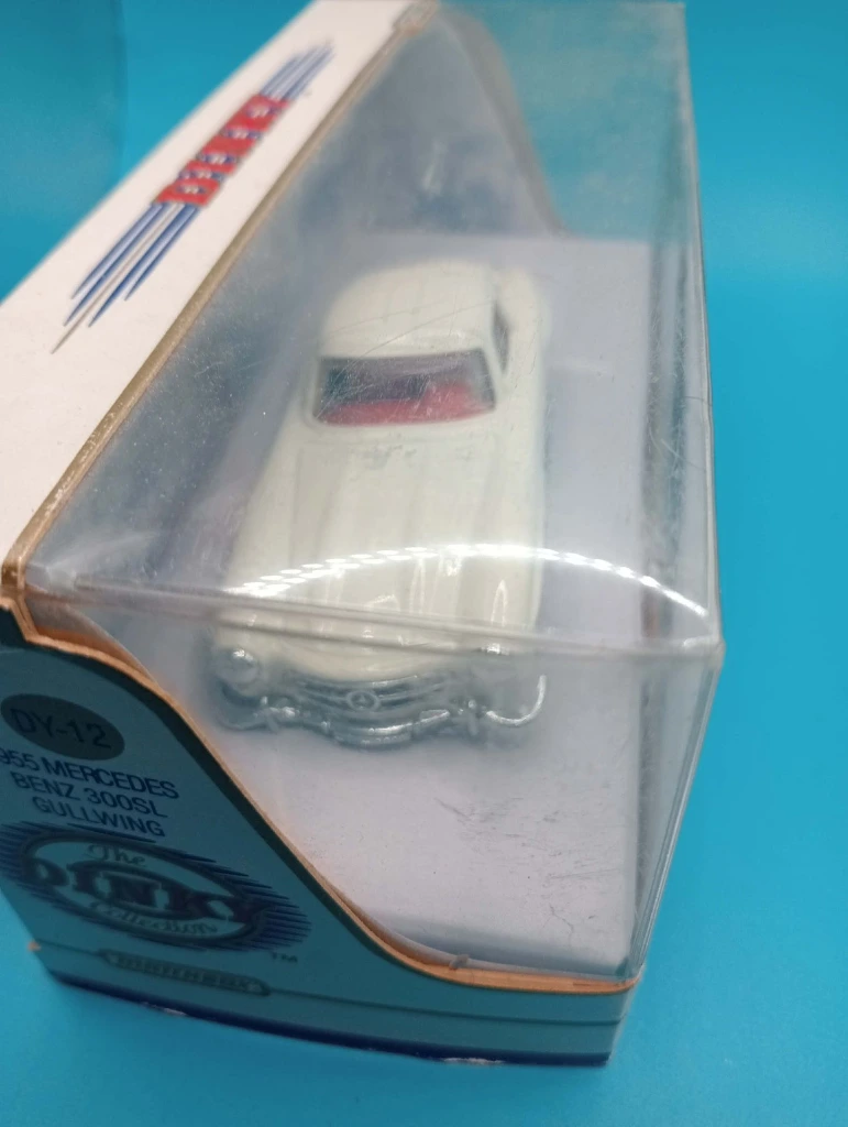 Dinky DY-12 Mercedes-Benz 300SL Gullwing 1955 – Miniature 1:43