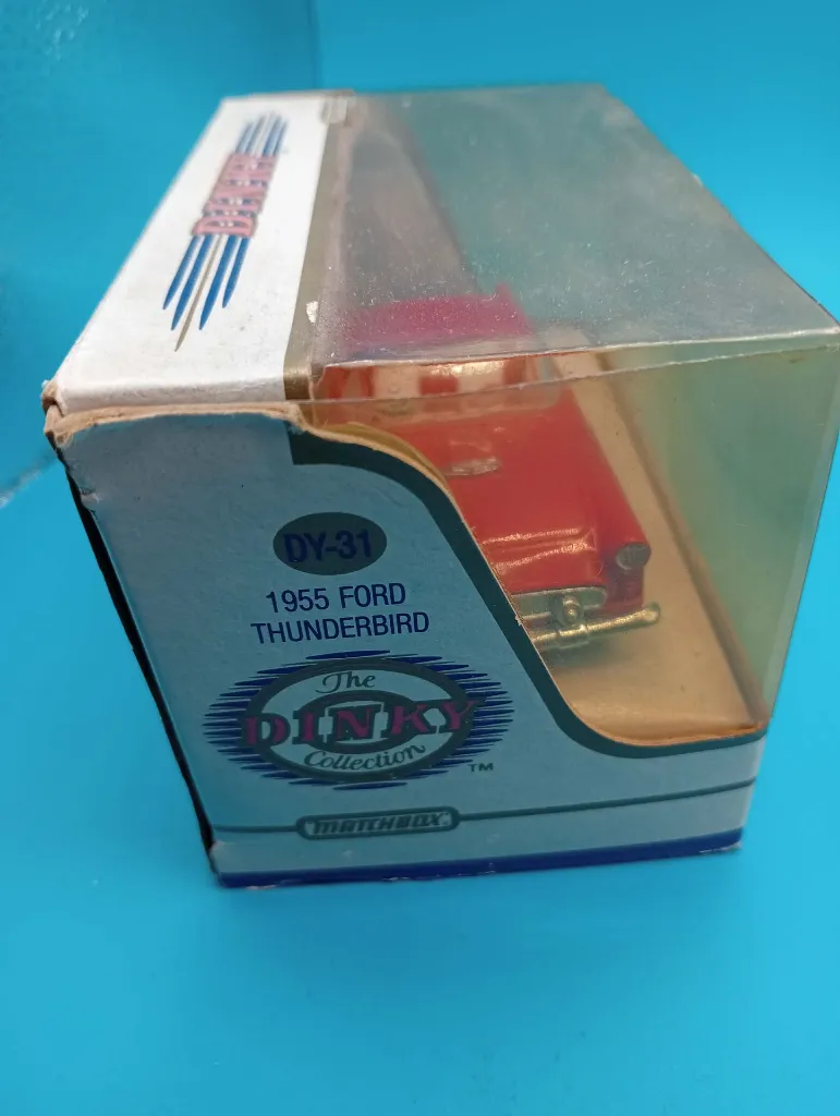 Ford Thunderbird 1955 Matchbox.webp