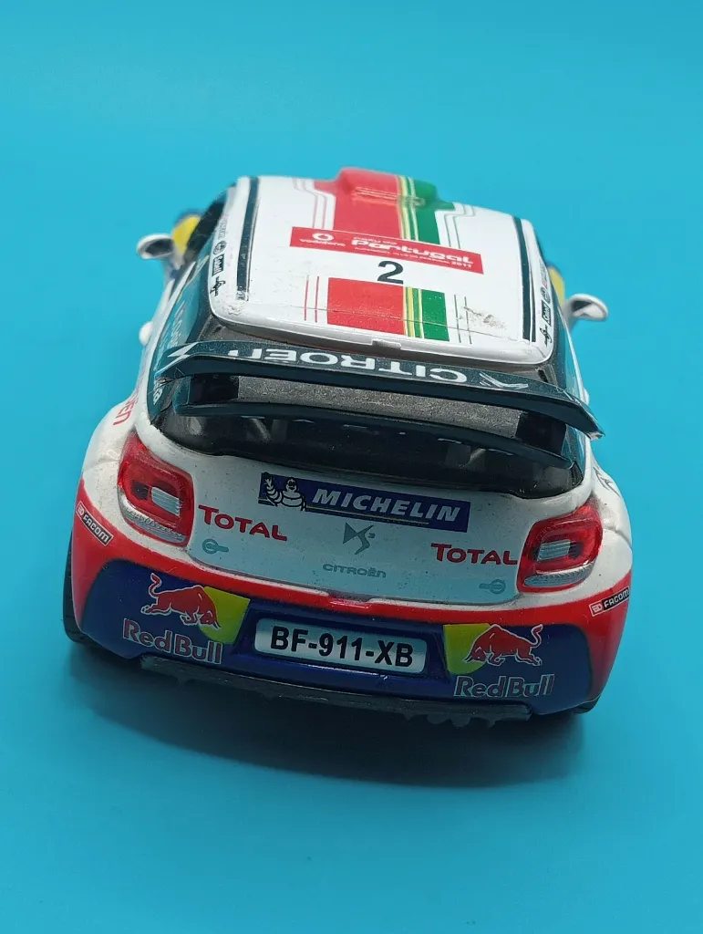 Bburago Citroën DS3 WRC 1/32 – modèle Ogier/Ingrassia Rally Portugal
