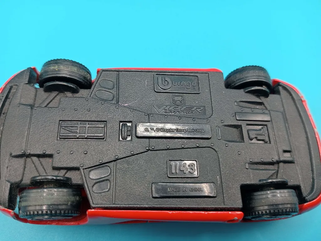 Dodge Viper SRT10 Bburago 1:43