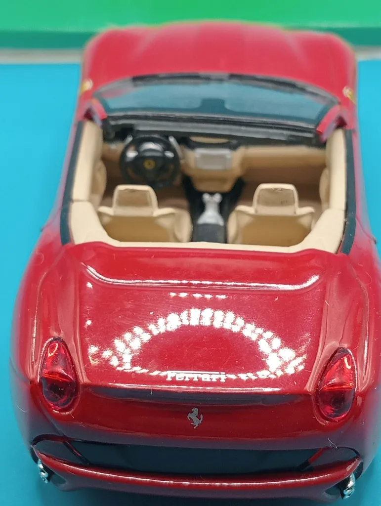 Ferrari California 1:43