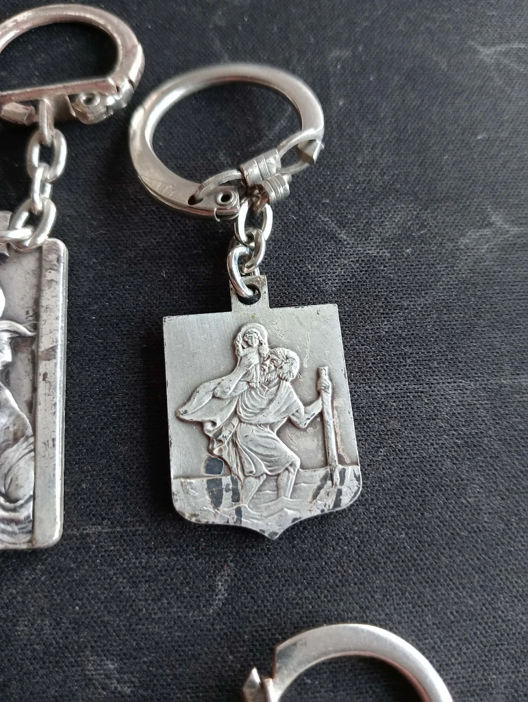 Lot de 5 porte-clés Saint Christophe – Protection vintage pour voyageurs