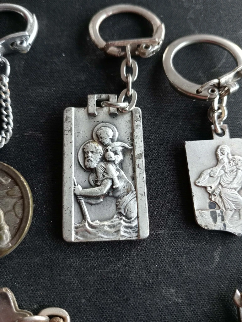 Lot de 5 porte-clés Saint Christophe – Protection vintage pour voyageurs