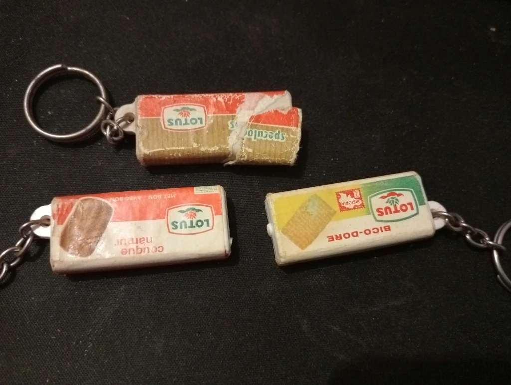 Lot 3 porte-clés publicitaires Lotus – Speculoos, Couque Namur & Bico-Doré – Vintage années 60