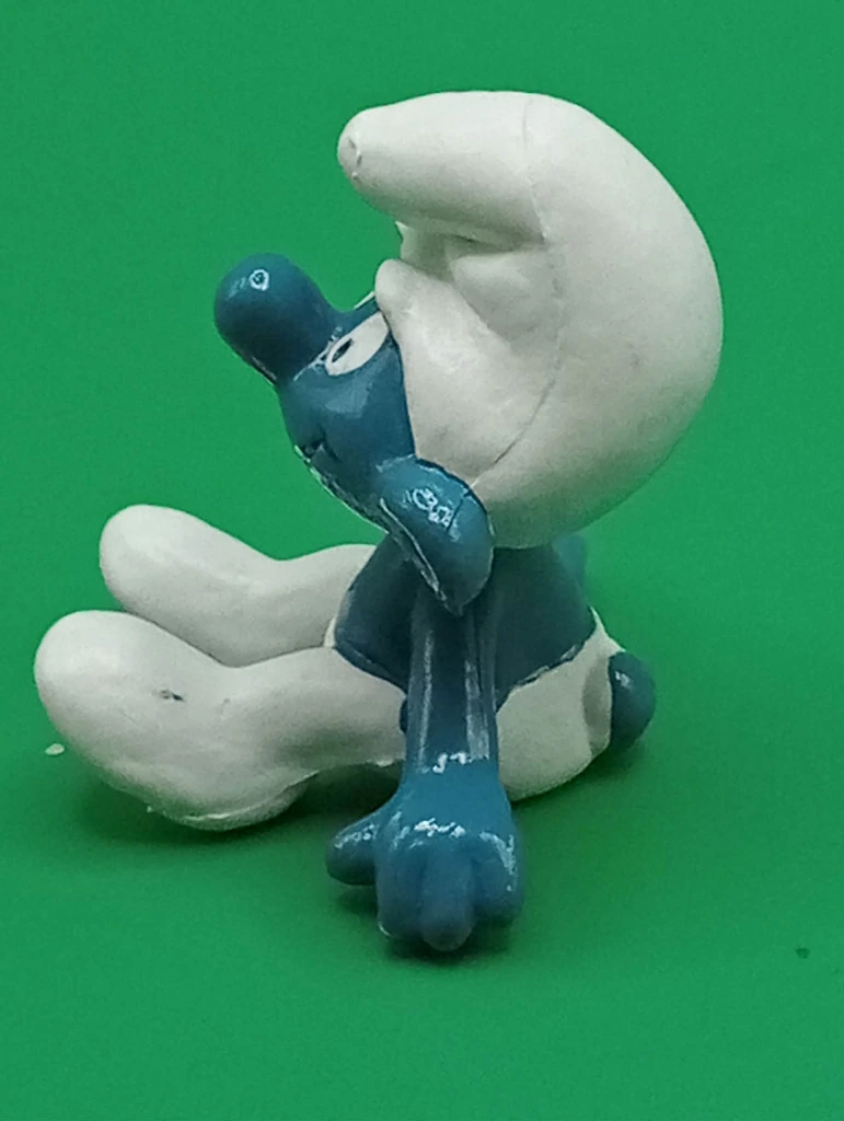 Schtroumpf assis 2.0026