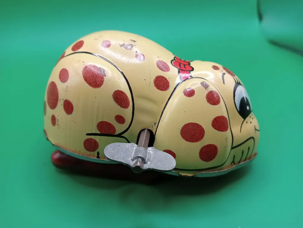 Chien mécanique en tôle YONE Japon années 60 – No. 2114