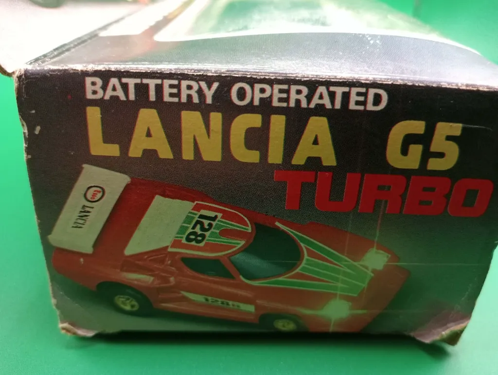 Lancia G5 Turbo jouet à piles vintage – Boîte d’origine, non testée, années 70/80