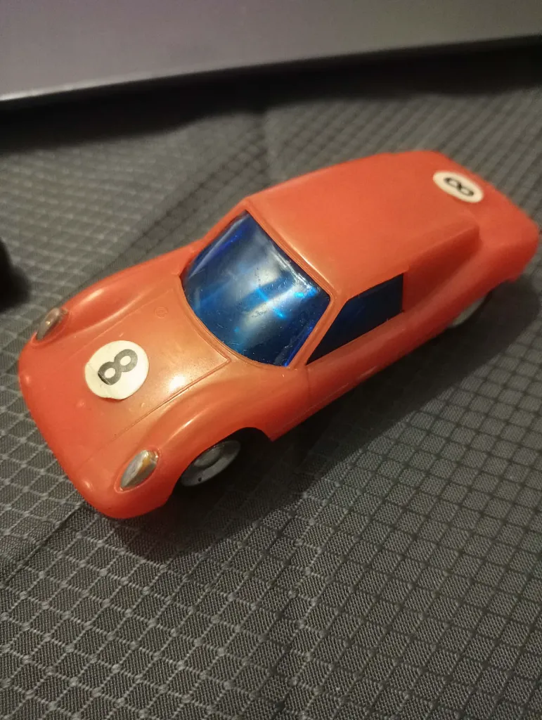 Circuit Speedking Brands Hatch – Slot cars à piles (1970–1980)