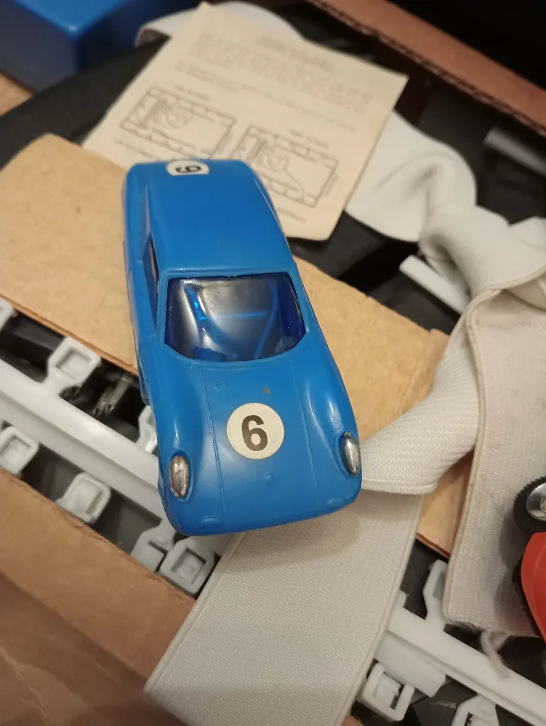 Circuit Speedking Brands Hatch – Slot cars à piles (1970–1980)