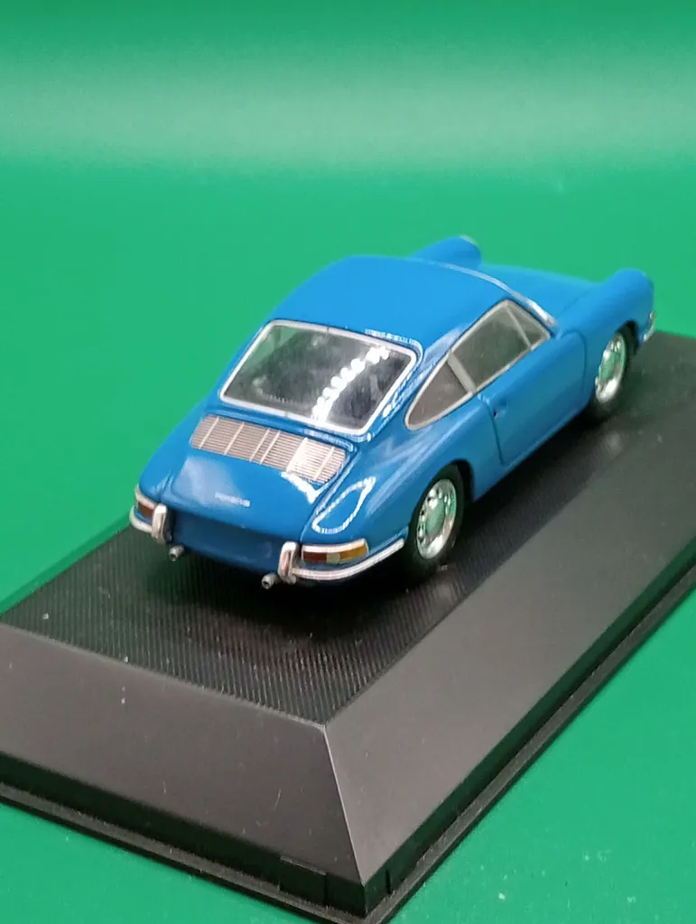 Porsche 901 (1964) — modèle 1/43 die‑cast, bleu métallisé