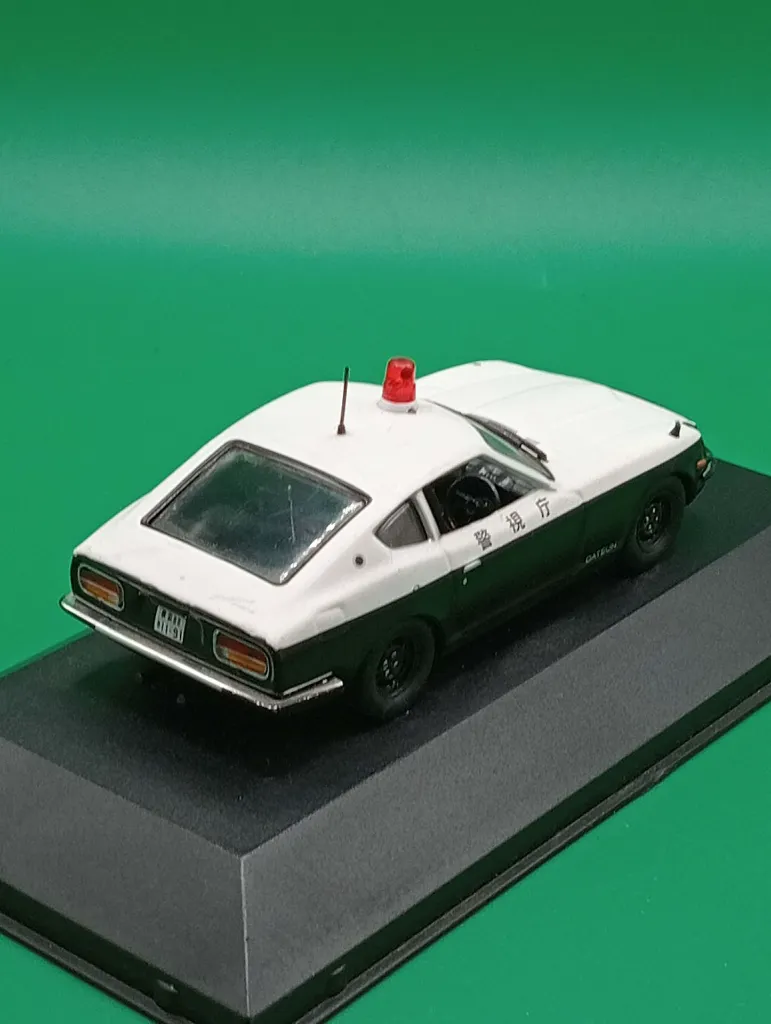 Datsun 240Z Police japonaise 1/43 — “警視庁” Tokyo