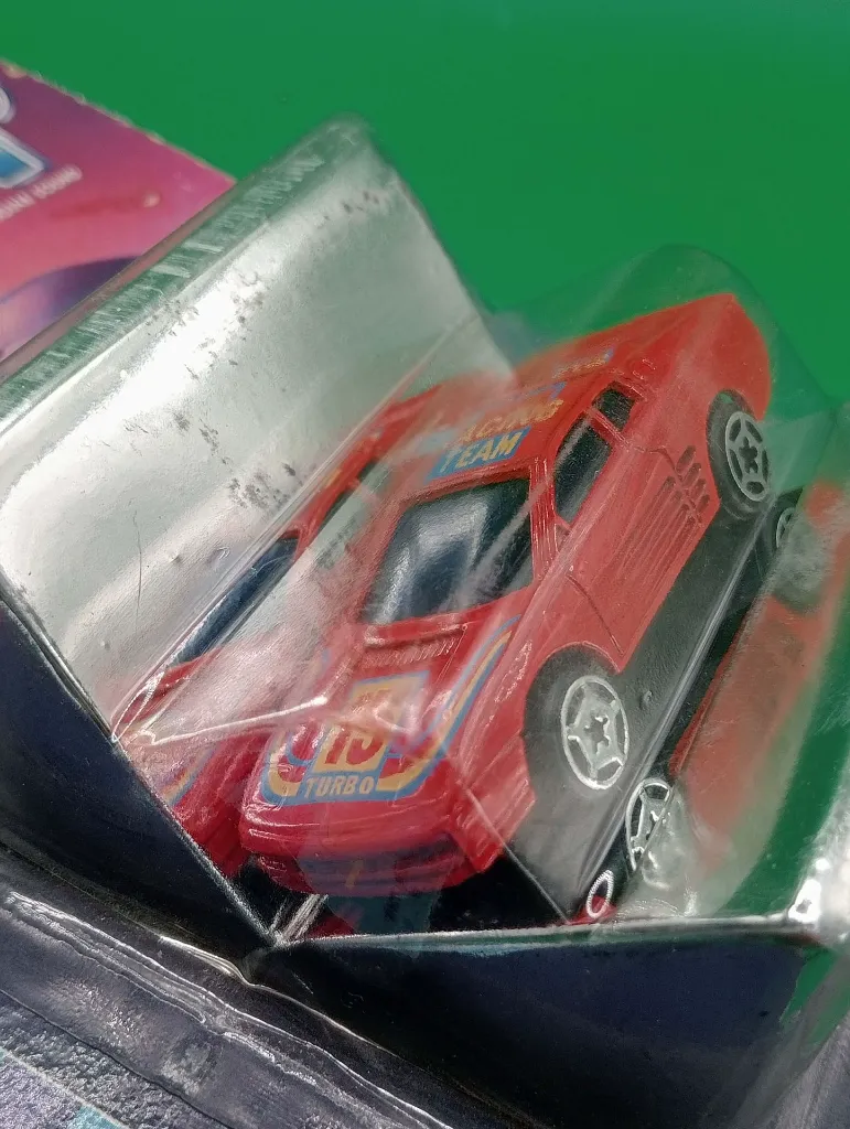Blue Box Road Burners “Roarin’” — voiture die‑cast avec son (NO. 3536)