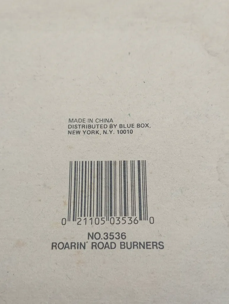 Blue Box Road Burners “Roarin’” — voiture die‑cast avec son (NO. 3536)