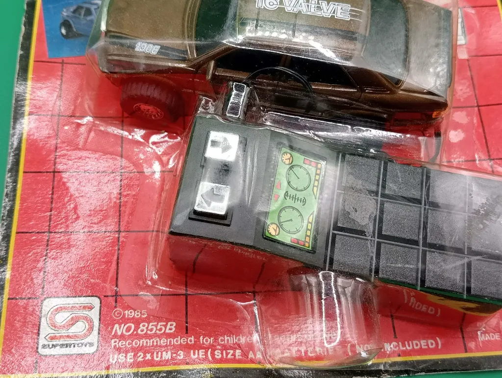 Mercedes-Benz 190E RC filaire.webp