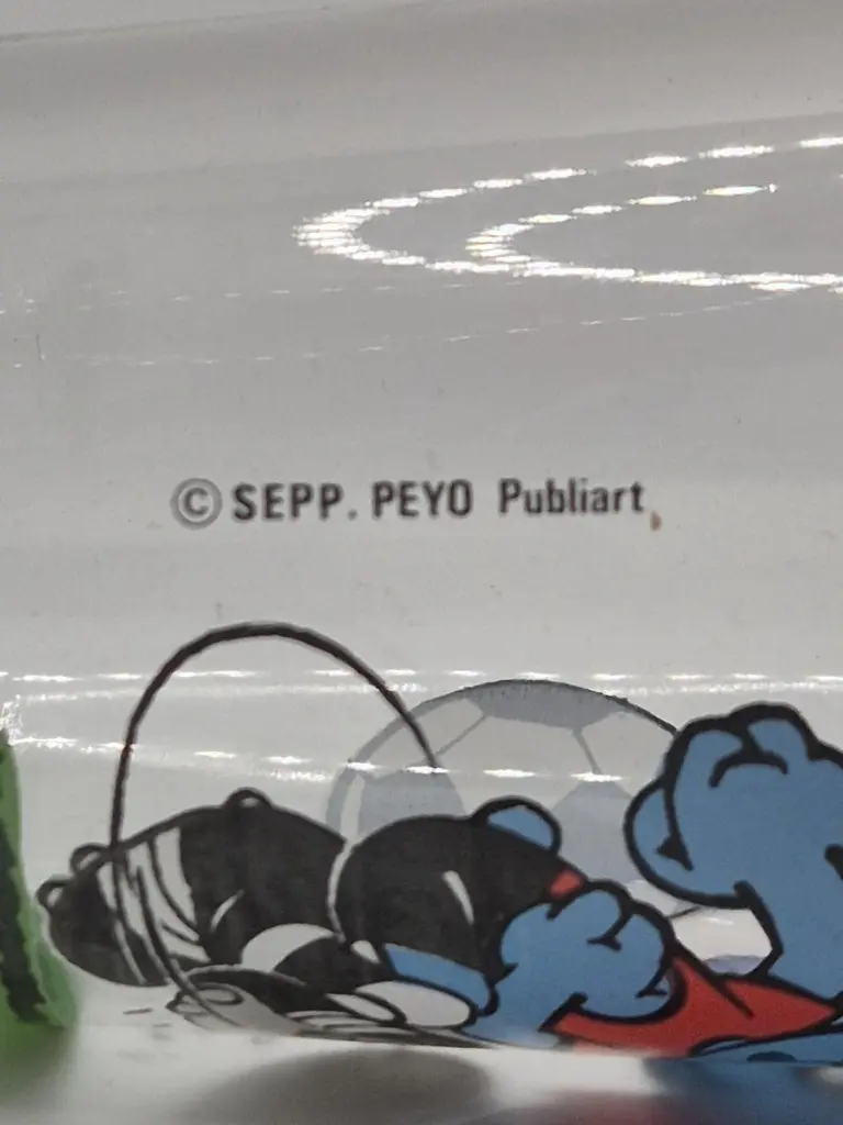 Verre Schtroumpfs – Schtroumpf joueur de football – illustration officielle SEPP Peyo Publiart
