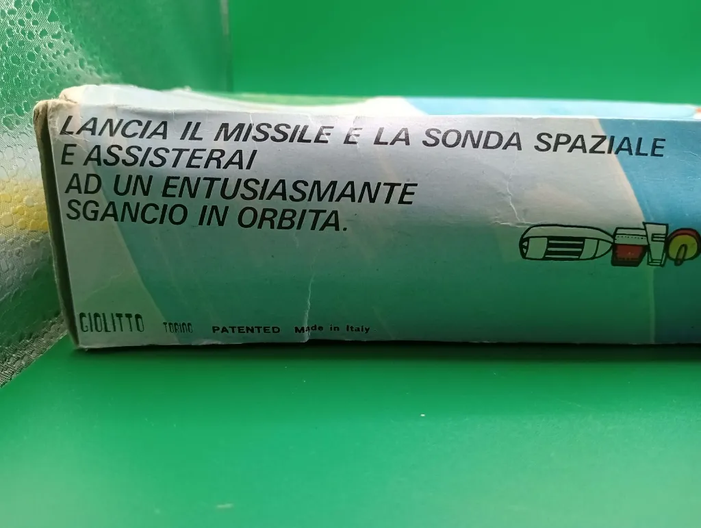 Lancia il Missile et la Sonda Spaziale – Le Jouet Spatial Qui N’a Jamais Vu l’Espace