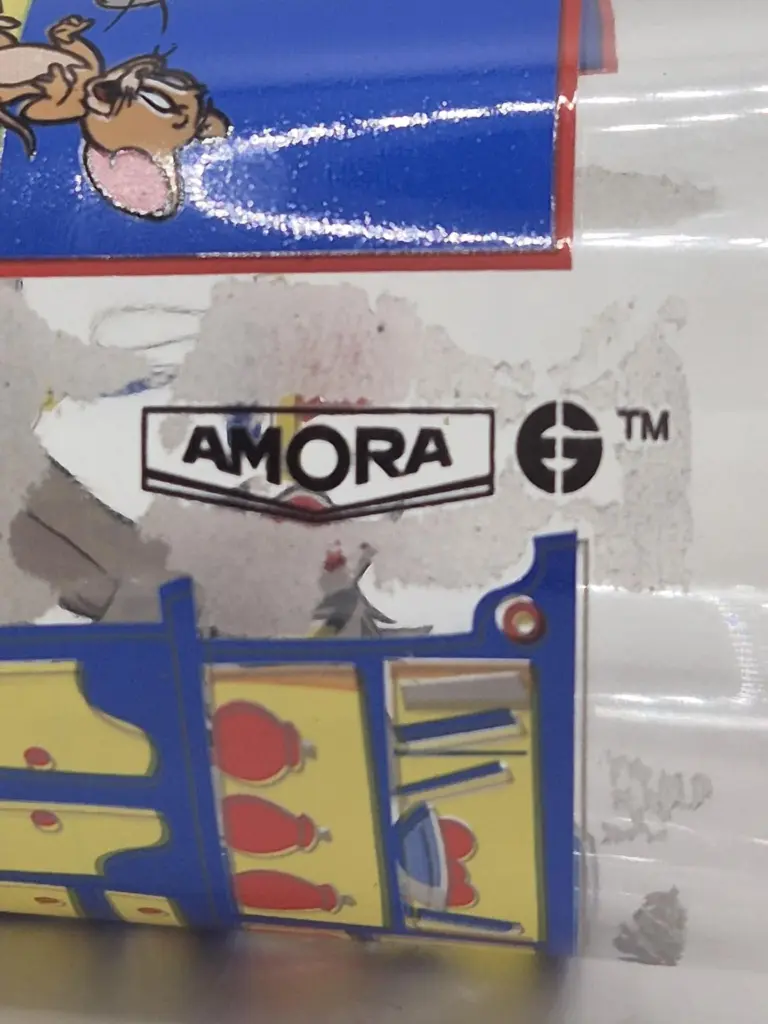 Verre Tom et Jerry Amora - Tom veut aspirer Jerry