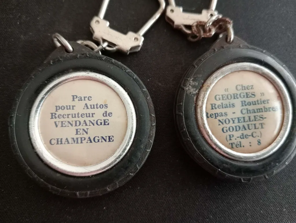 10 porte‑clés pneu.webp