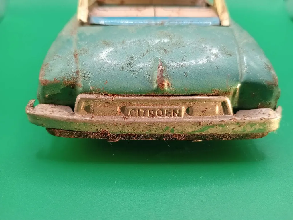 CITROËN vintage – Made in Japan.webp