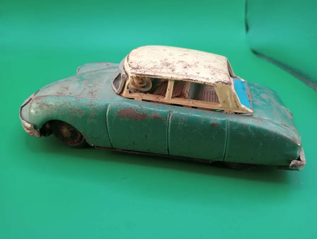 CITROËN vintage – Made in Japan.webp