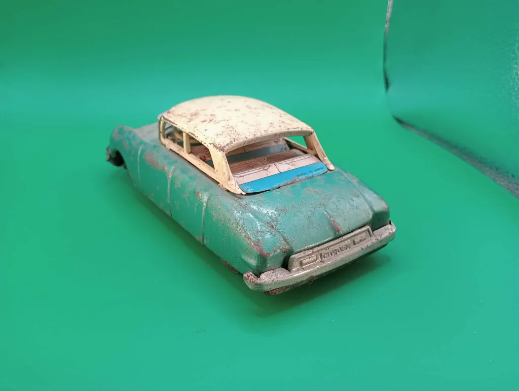 CITROËN vintage – Made in Japan.webp