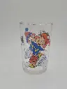 Verre petit garçon roux skie