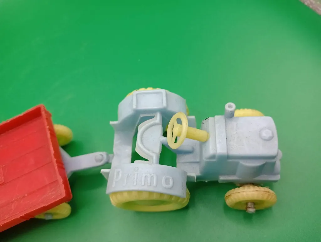 Tracteur vintage PRIMO.webp